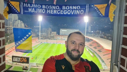 Bosnia Resident Receives Strange Offers for Balcony Rental for Match Viewing